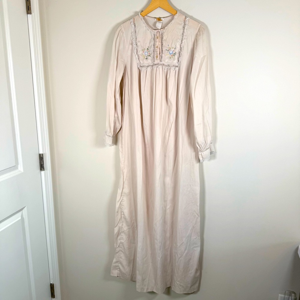 Barbizon Vintage VTG Lace Embroidered Darling Cottage‎ Core House Dress Gown